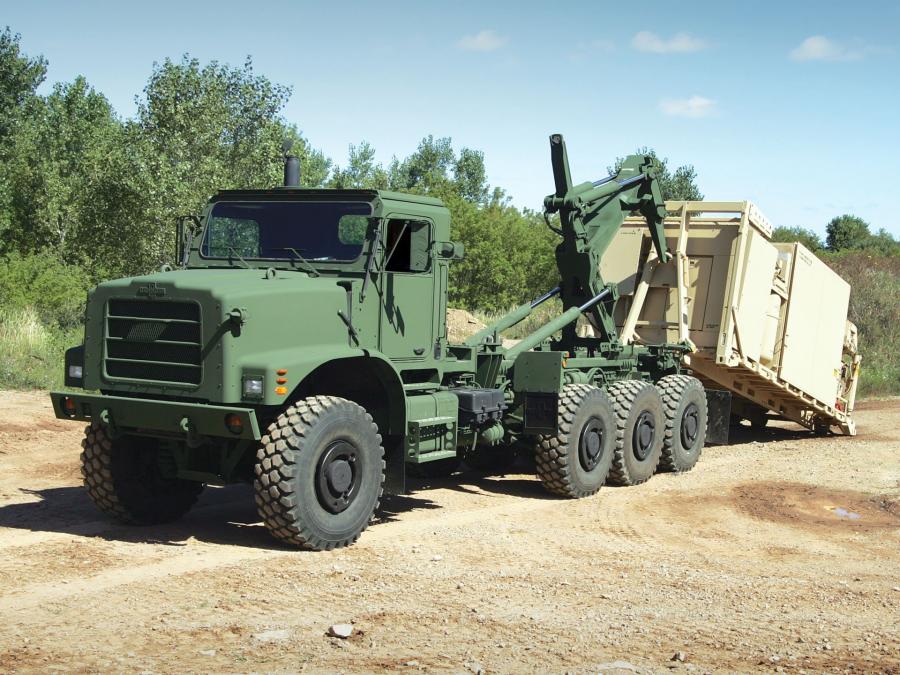  Oshkosh MTVR 16.5-Ton 8x8 LHS 2005 года  (фото 2 из 3)